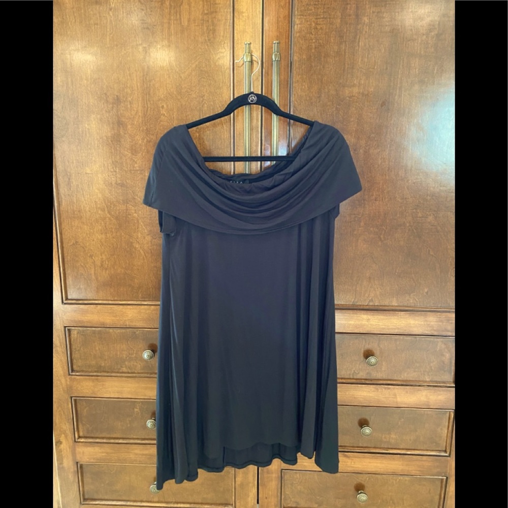 Black Ezra Off the Shoulder Tunic